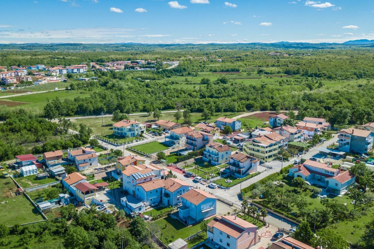 Ferienwohnung App Rosi Poreč Exterior foto