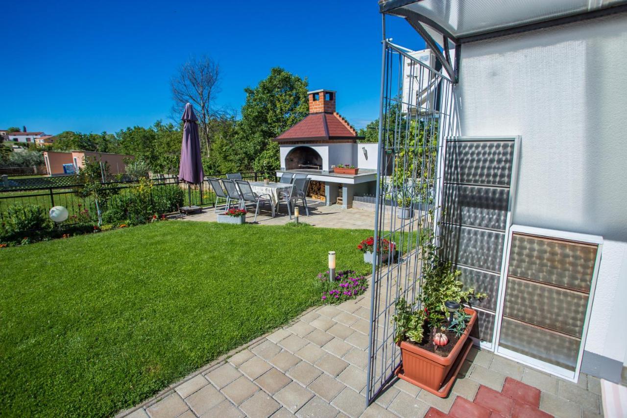 Ferienwohnung App Rosi Poreč Exterior foto